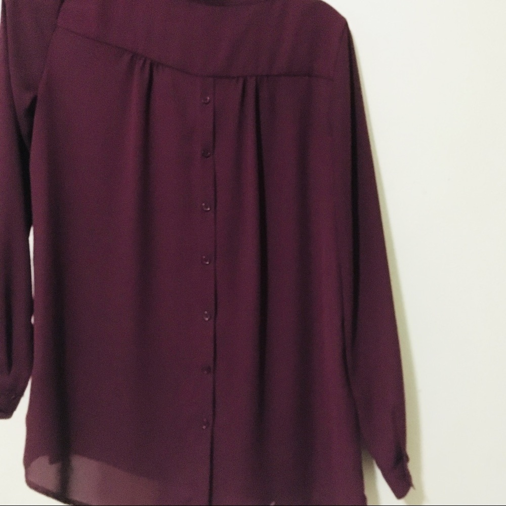 Esta blusa básicamente nueva